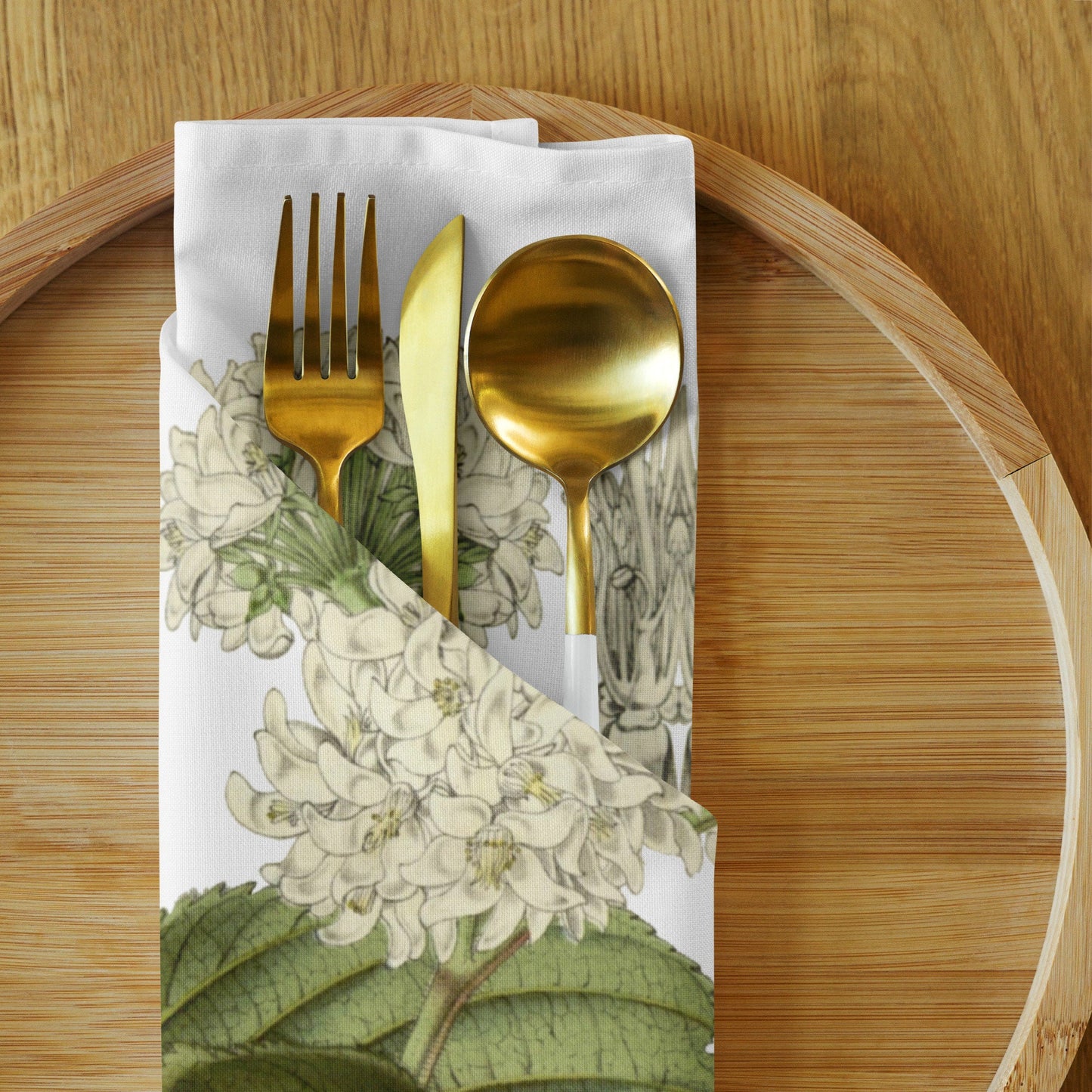 Summer White Botanical Napkin set