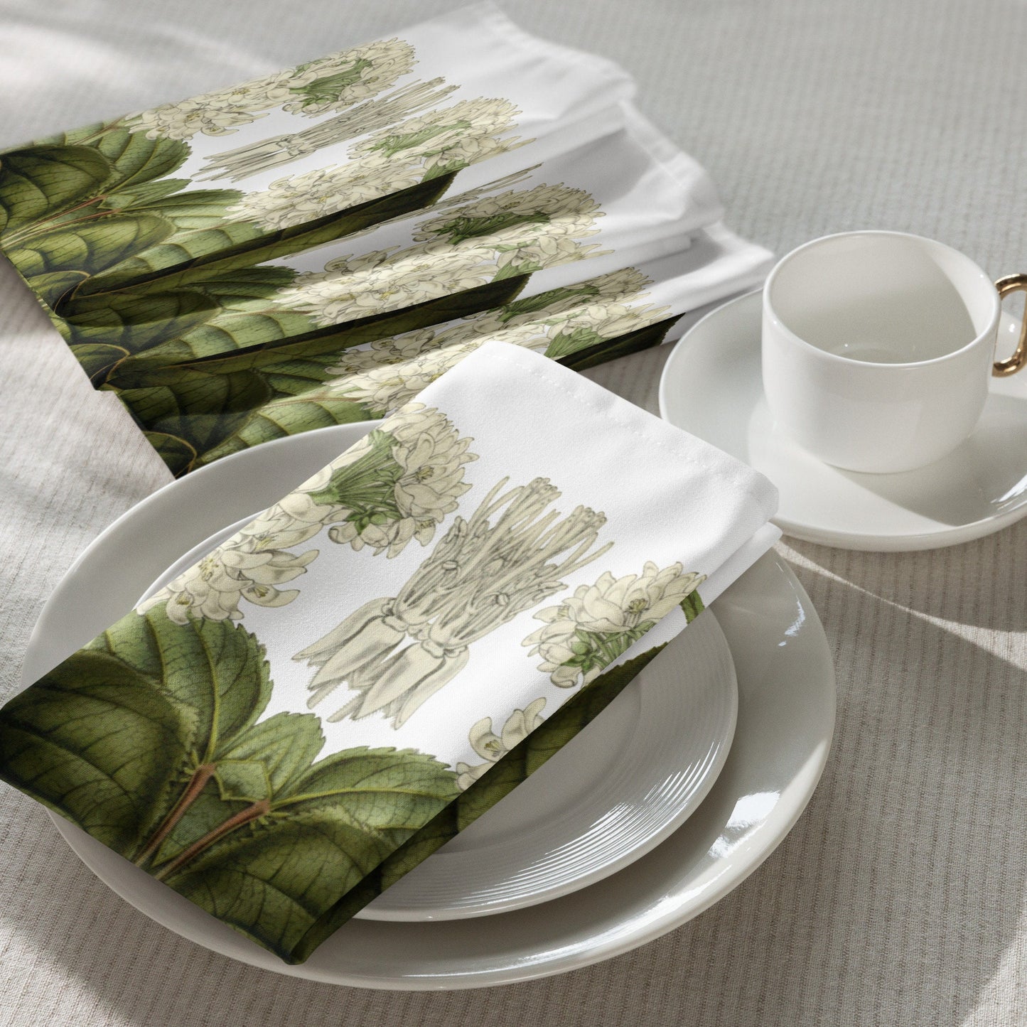 Summer White Botanical Napkin set