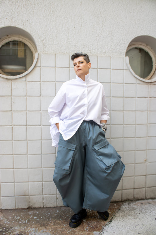 Hendrik Willem Barrel Cargo Pant in blue – Cotton Twill